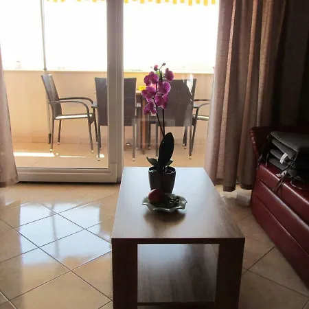 Jenny Apartment *